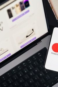 منصات متاجر إلكترونية